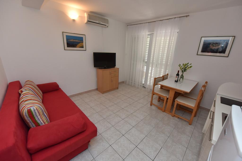Apartments Pralija Zaboric Bagian luar foto