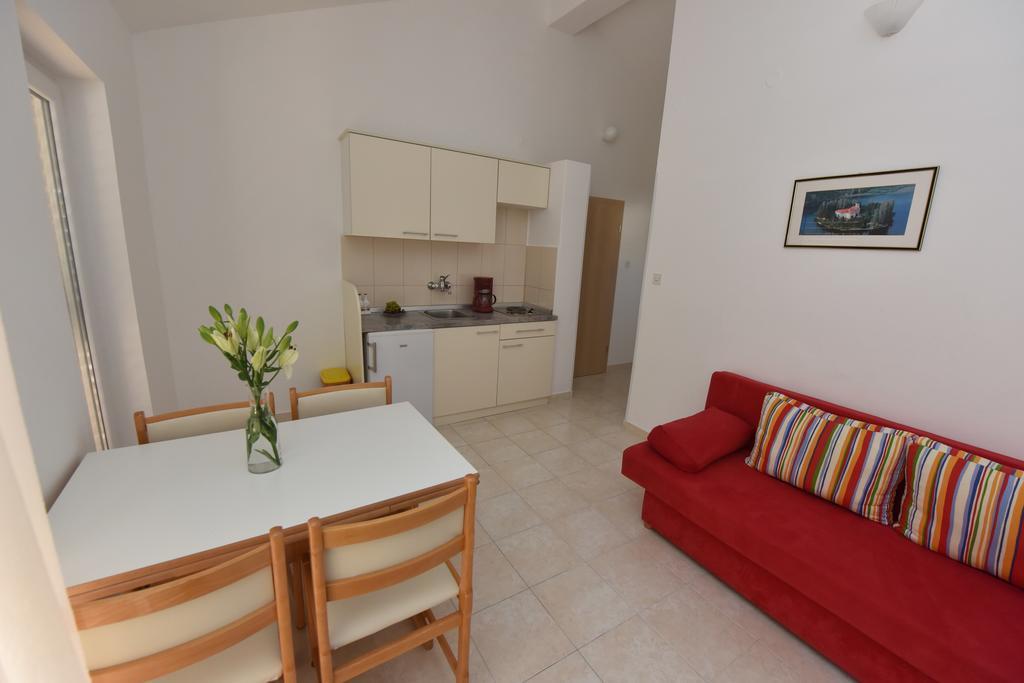 Apartments Pralija Zaboric Bagian luar foto